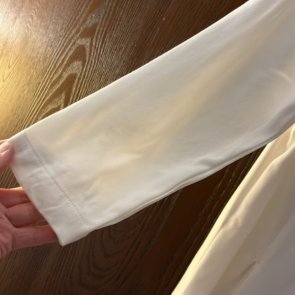 J Jill 3/4 sleeved white top. Size Small - Picture 4 of 6